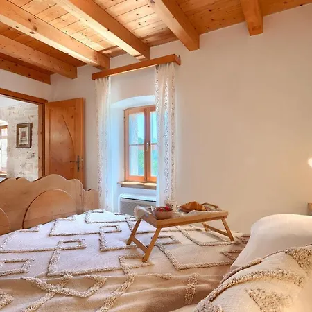 Zaneta Comfortable Villa